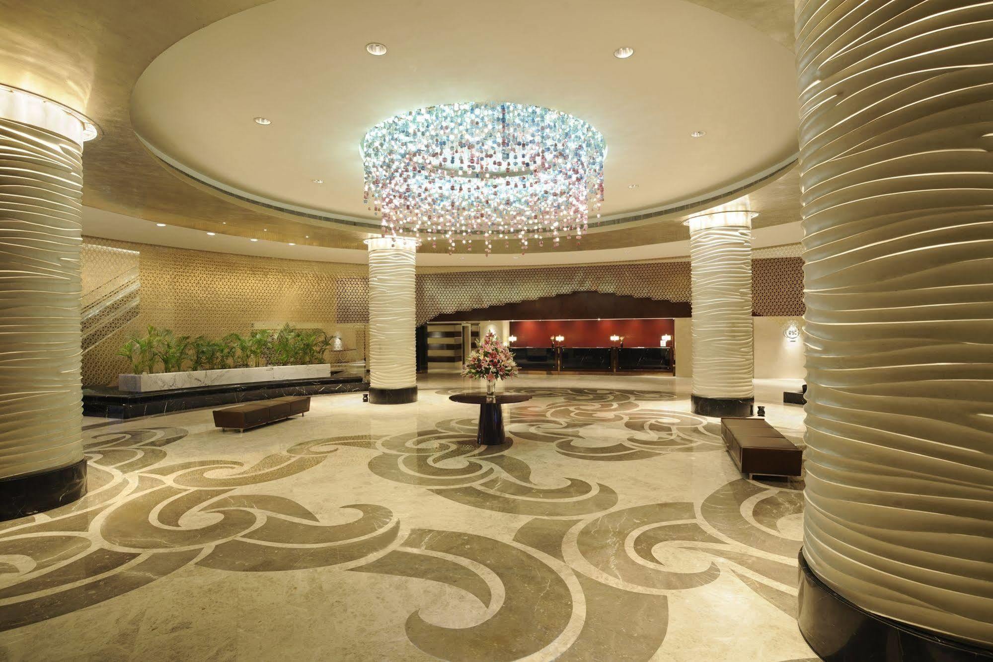Hilton Chennai Hotell Eksteriør bilde